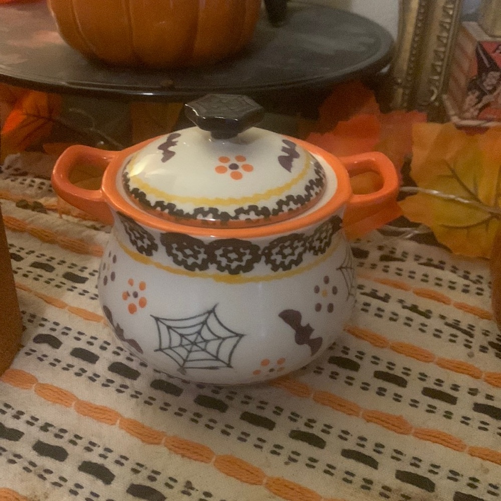 Temptations Halloween set